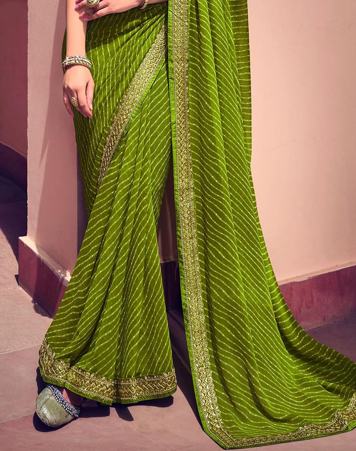 Lehariya Georgette Saree with Border and Stitched Blouse